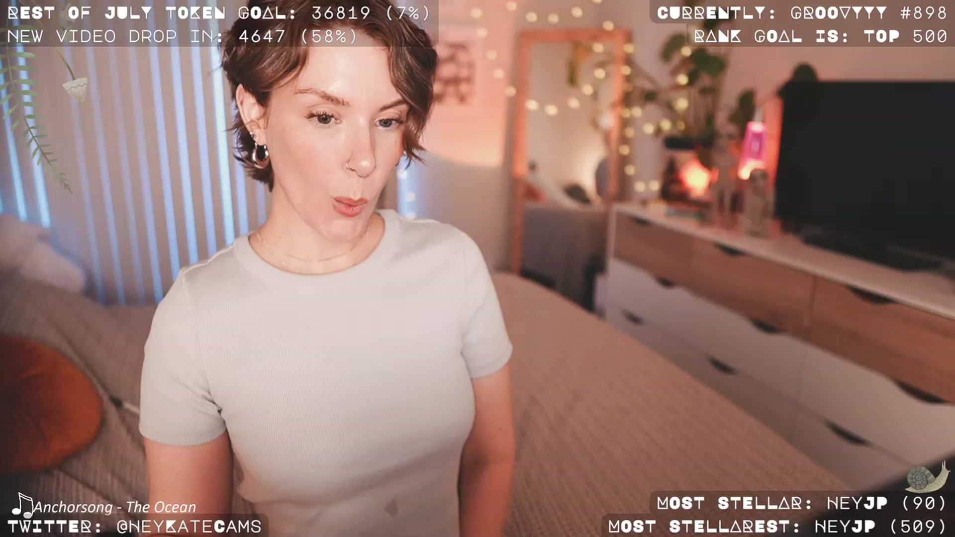 Gallery image thumbnail from HeyKate's myfreecams stream on, 08/23/2023, 02:23 image 12 of 20