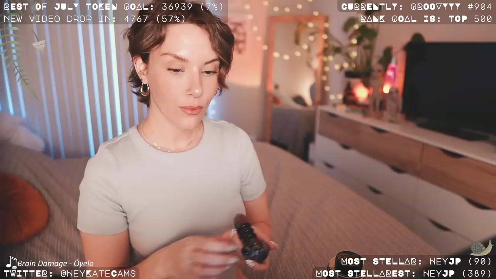 Gallery image thumbnail from HeyKate's myfreecams stream on, 08/23/2023, 02:23 image 3 of 20