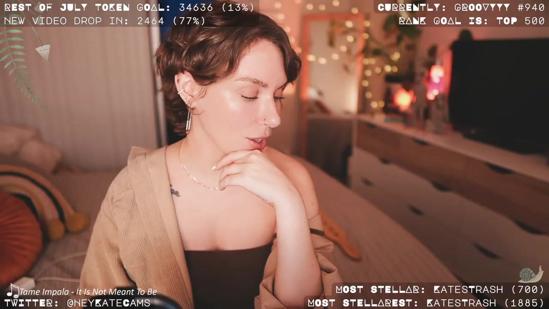 Gallery image thumbnail from HeyKate's myfreecams stream on, 08/25/2023, 03:23 image 14 of 20