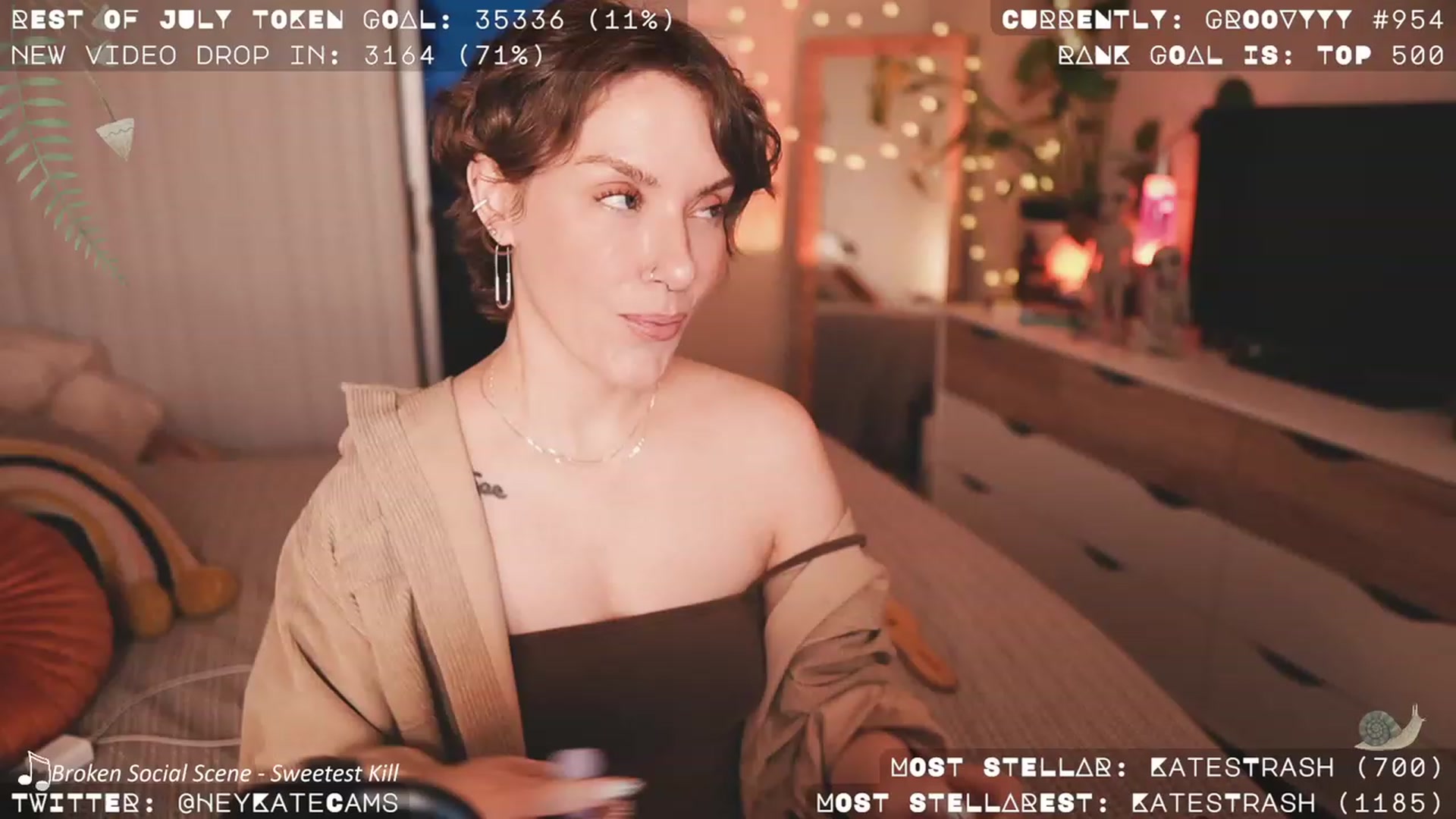 Gallery image thumbnail from HeyKate's myfreecams stream on, 08/25/2023, 03:23 image 13 of 20