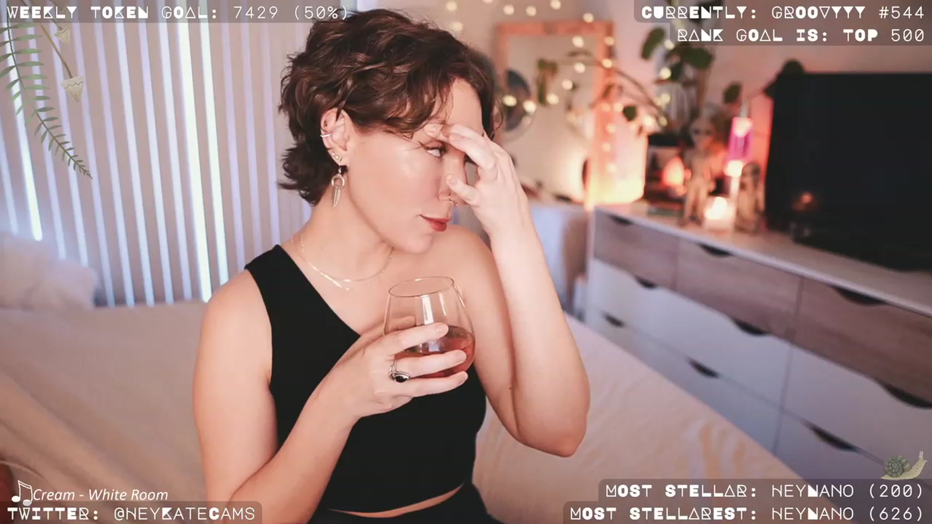 Gallery image thumbnail from HeyKate's myfreecams stream on, 09/03/2023, 24:42 image 14 of 20