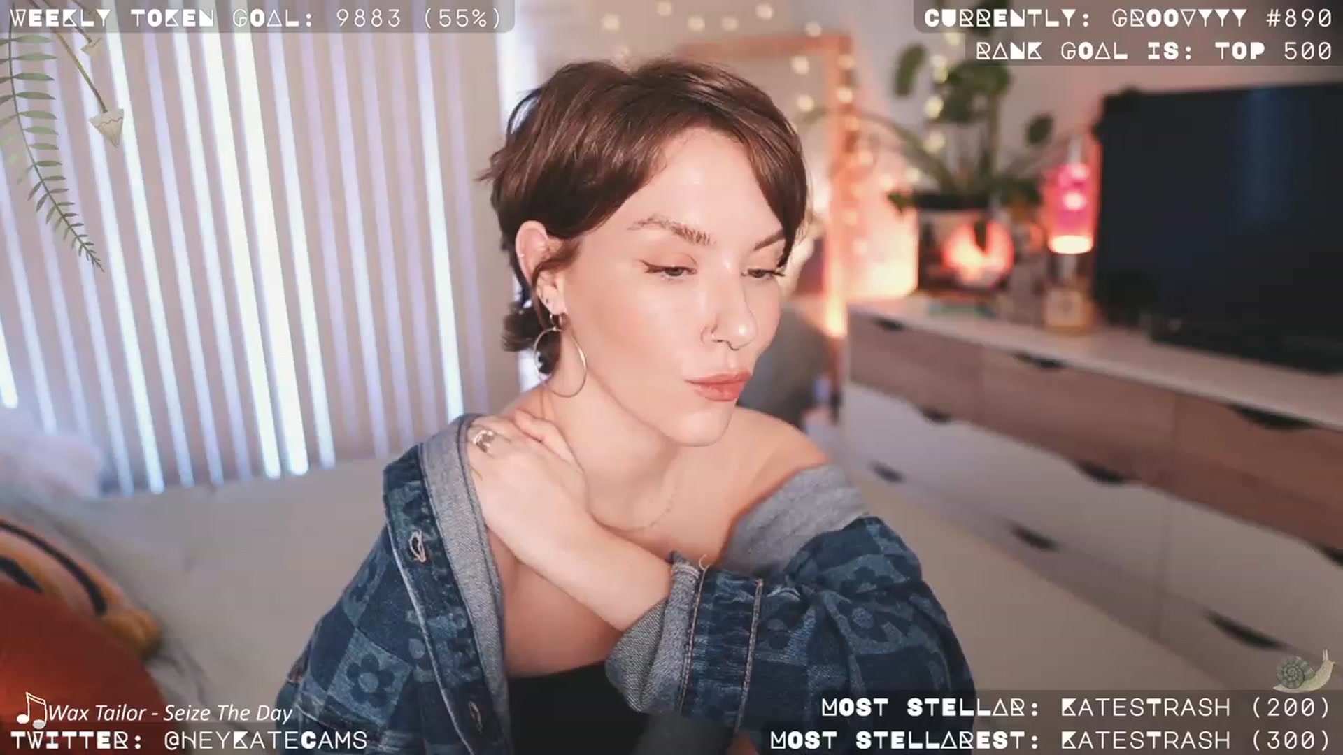 Gallery image thumbnail from HeyKate's myfreecams stream on, 09/15/2023, 01:18 image 13 of 20