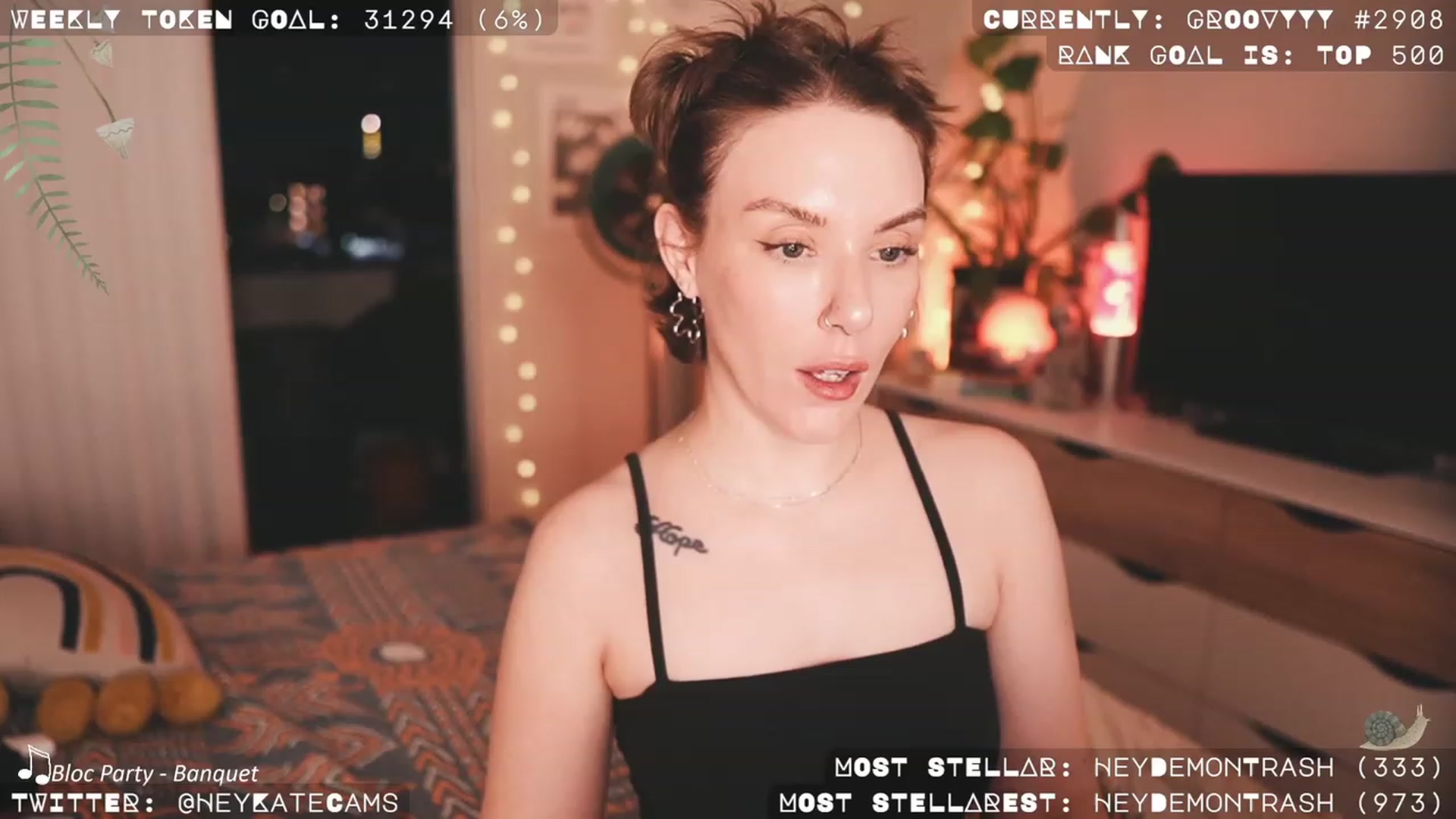 Gallery image thumbnail from HeyKate's myfreecams stream on, 10/05/2023, 03:32 image 6 of 20