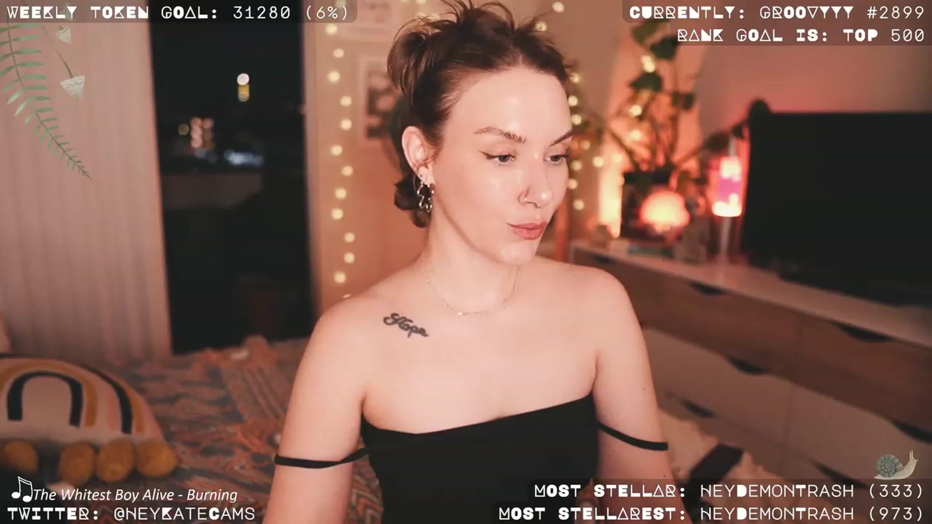 Gallery image thumbnail from HeyKate's myfreecams stream on, 10/05/2023, 03:32 image 12 of 20