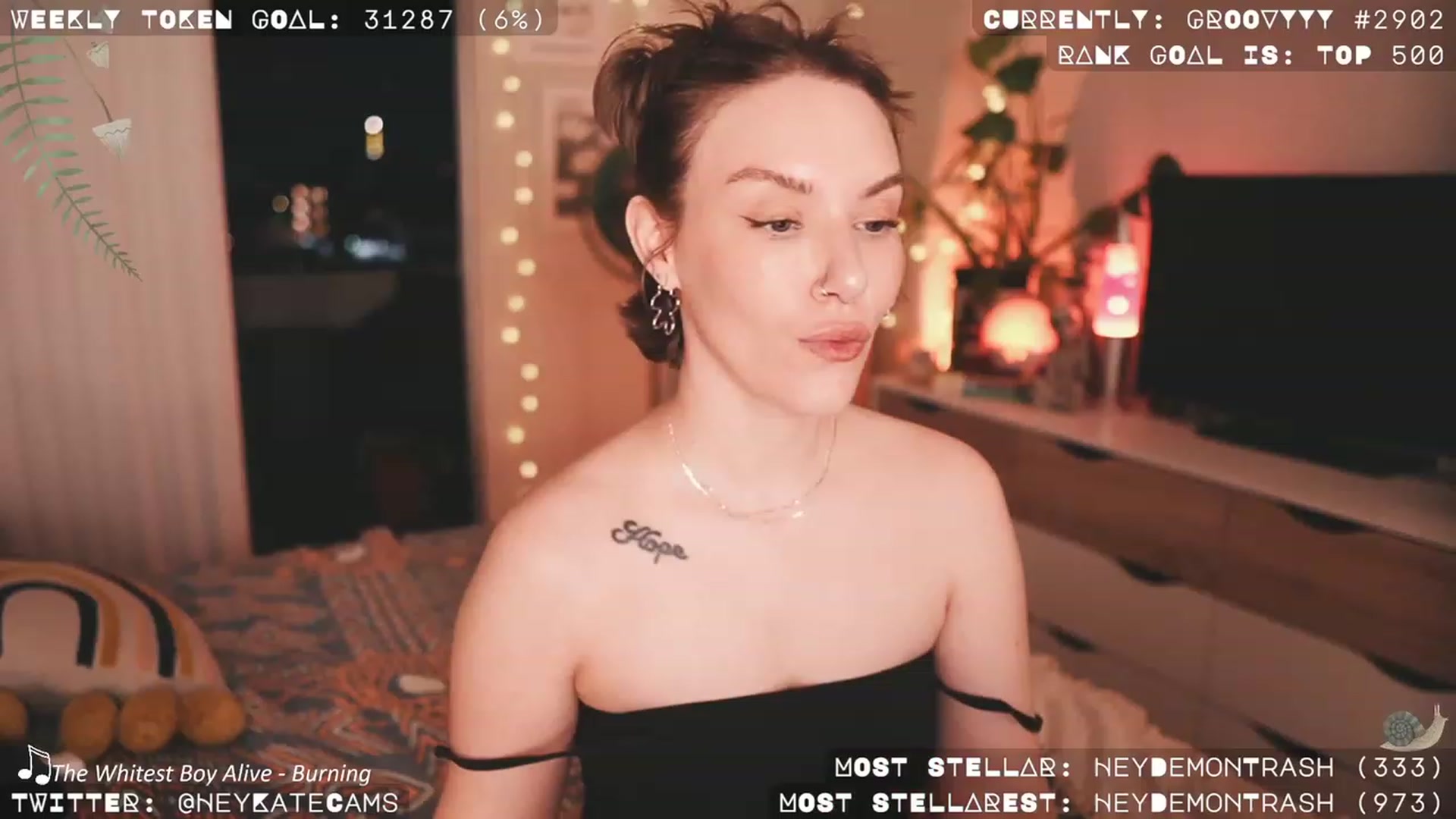 Gallery image thumbnail from HeyKate's myfreecams stream on, 10/05/2023, 03:32 image 11 of 20