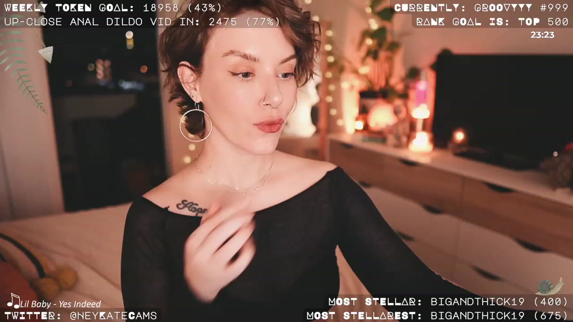 Gallery image thumbnail from HeyKate's myfreecams stream on, 10/08/2023, 04:15 image 13 of 20