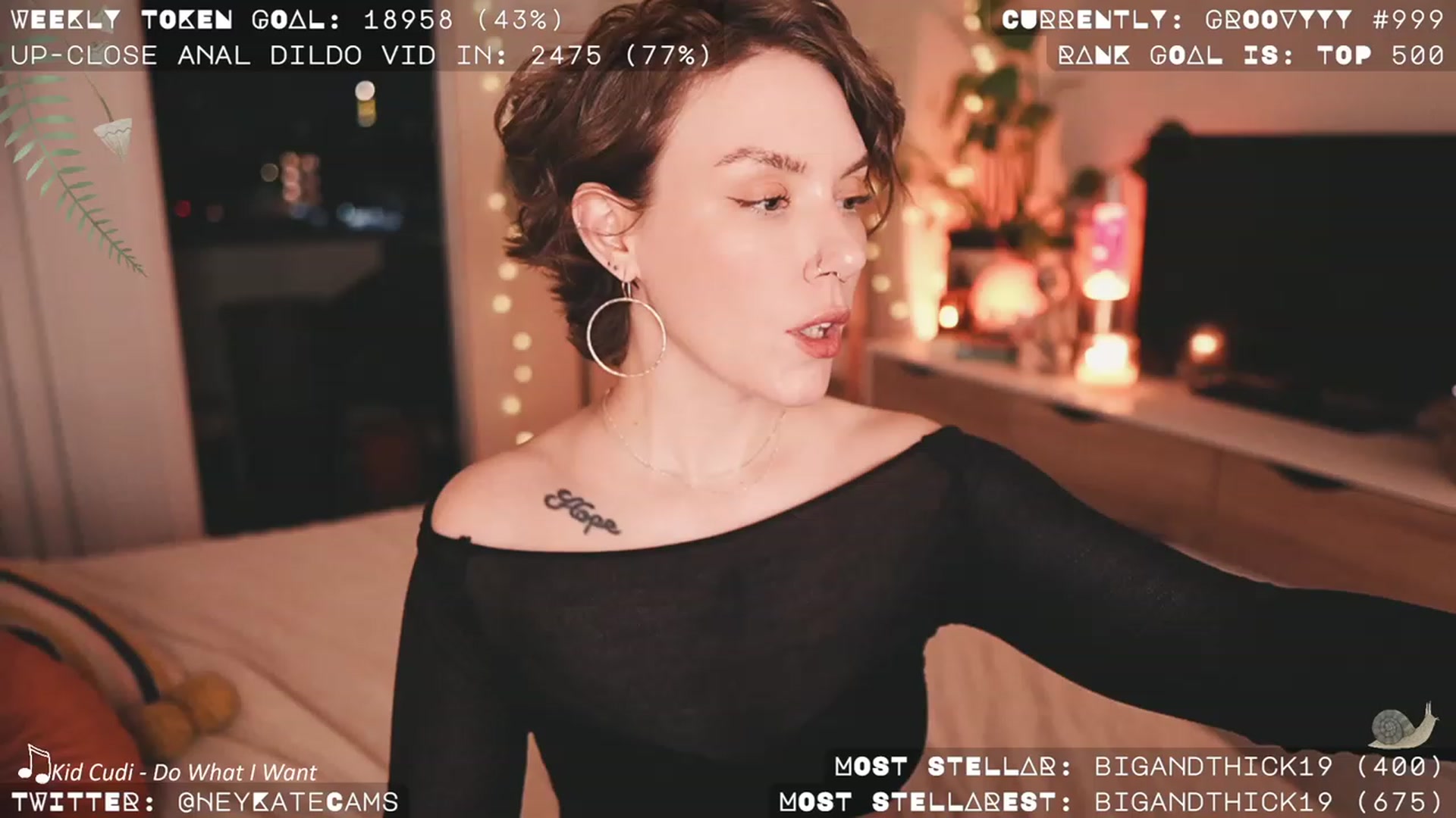 Gallery image thumbnail from HeyKate's myfreecams stream on, 10/08/2023, 04:15 image 15 of 20
