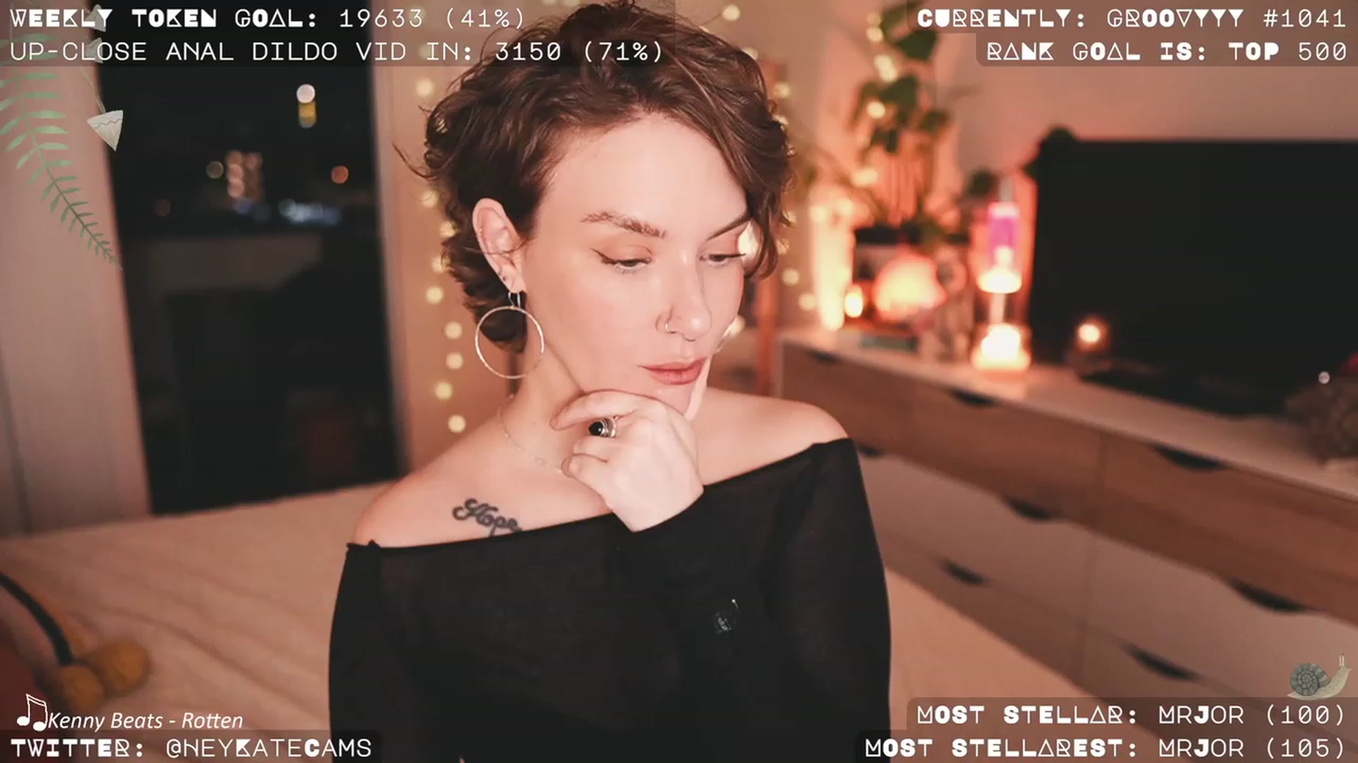 Gallery image thumbnail from HeyKate's myfreecams stream on, 10/08/2023, 04:15 image 3 of 20