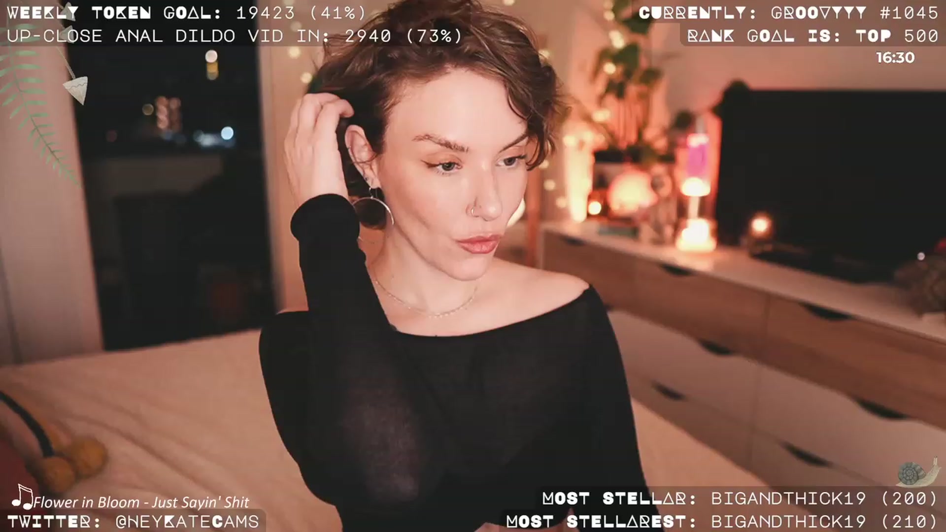 Gallery image thumbnail from HeyKate's myfreecams stream on, 10/08/2023, 04:15 image 10 of 20