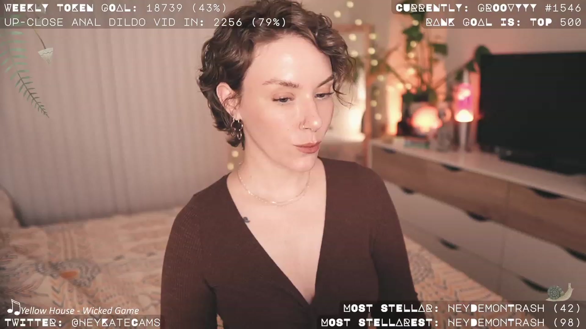 Gallery image thumbnail from HeyKate's myfreecams stream on, 10/12/2023, 02:36 image 8 of 20