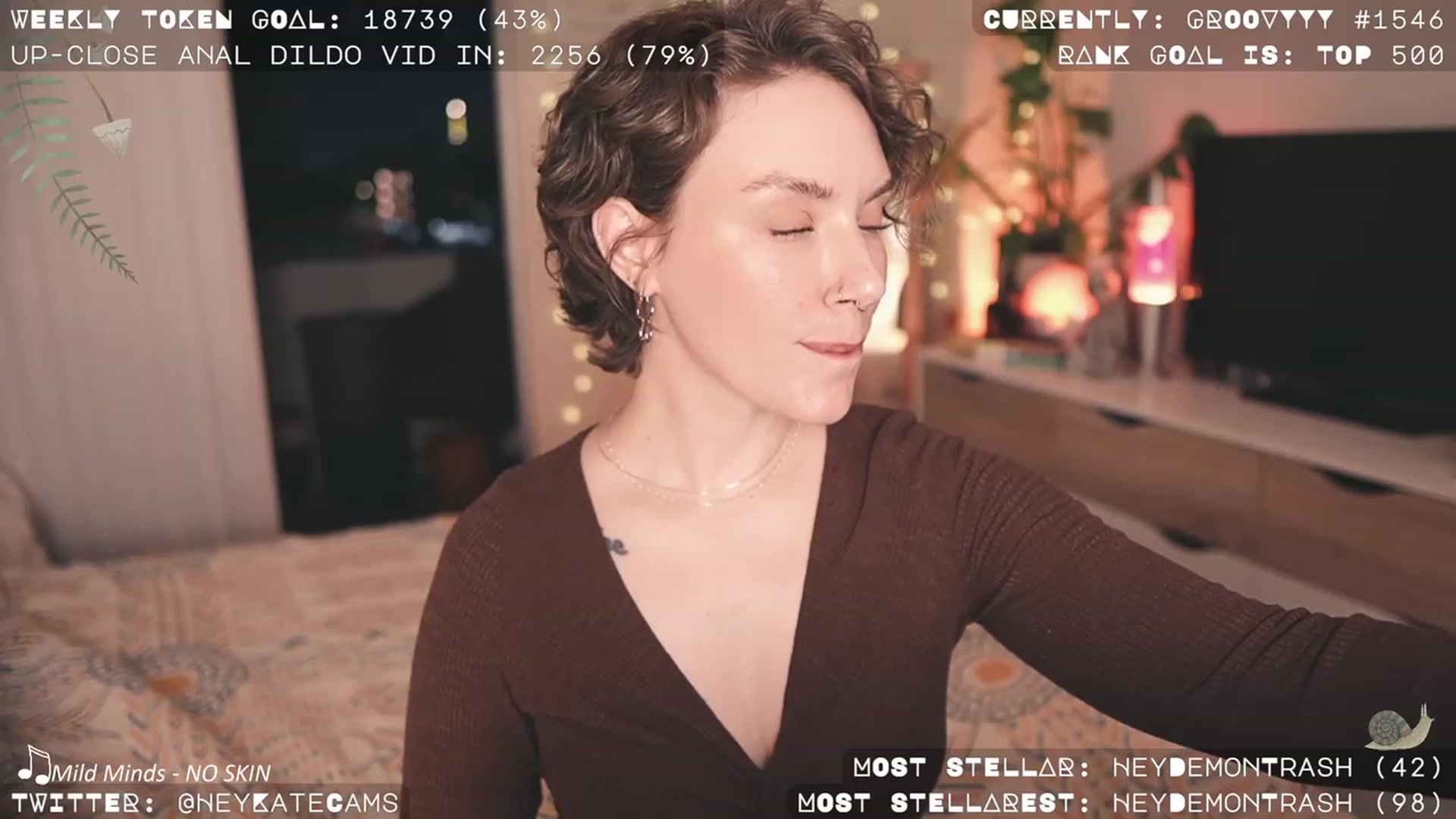 Gallery image thumbnail from HeyKate's myfreecams stream on, 10/12/2023, 02:36 image 12 of 20