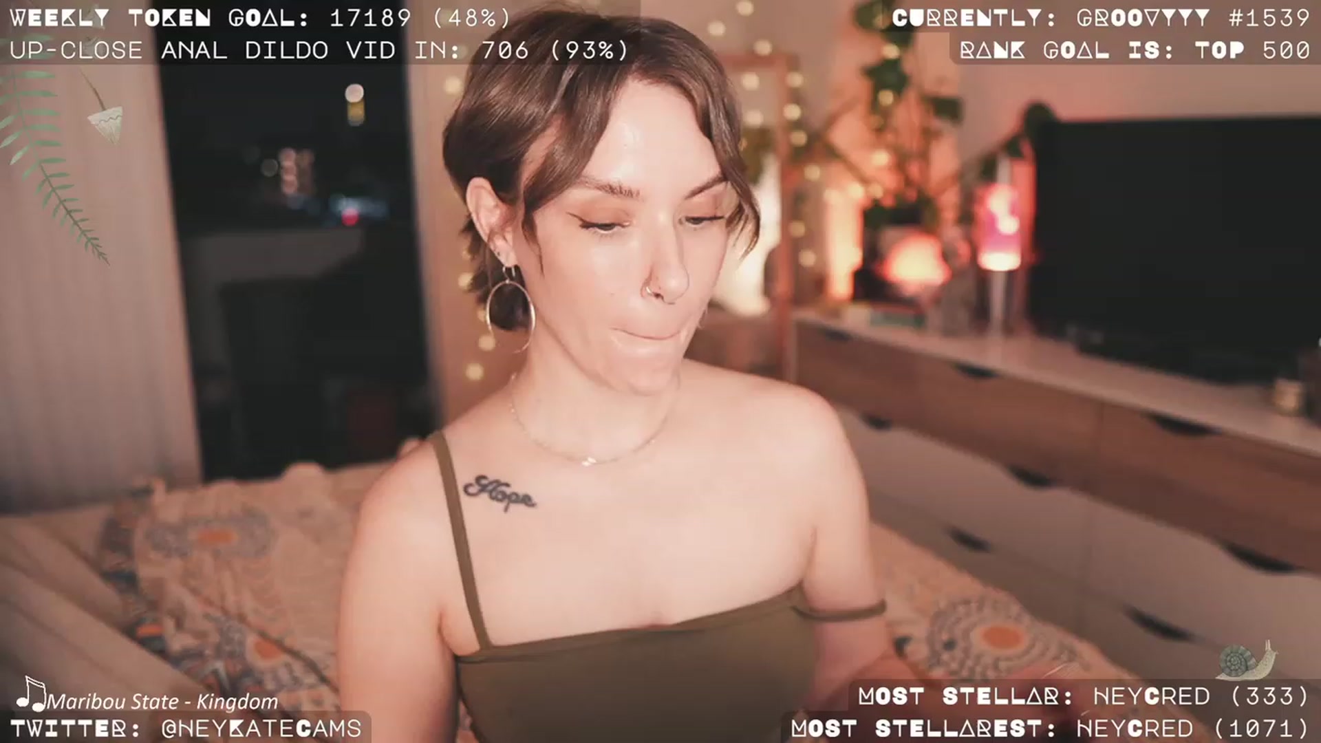 Gallery image thumbnail from HeyKate's myfreecams stream on, 10/13/2023, 03:18 image 8 of 20