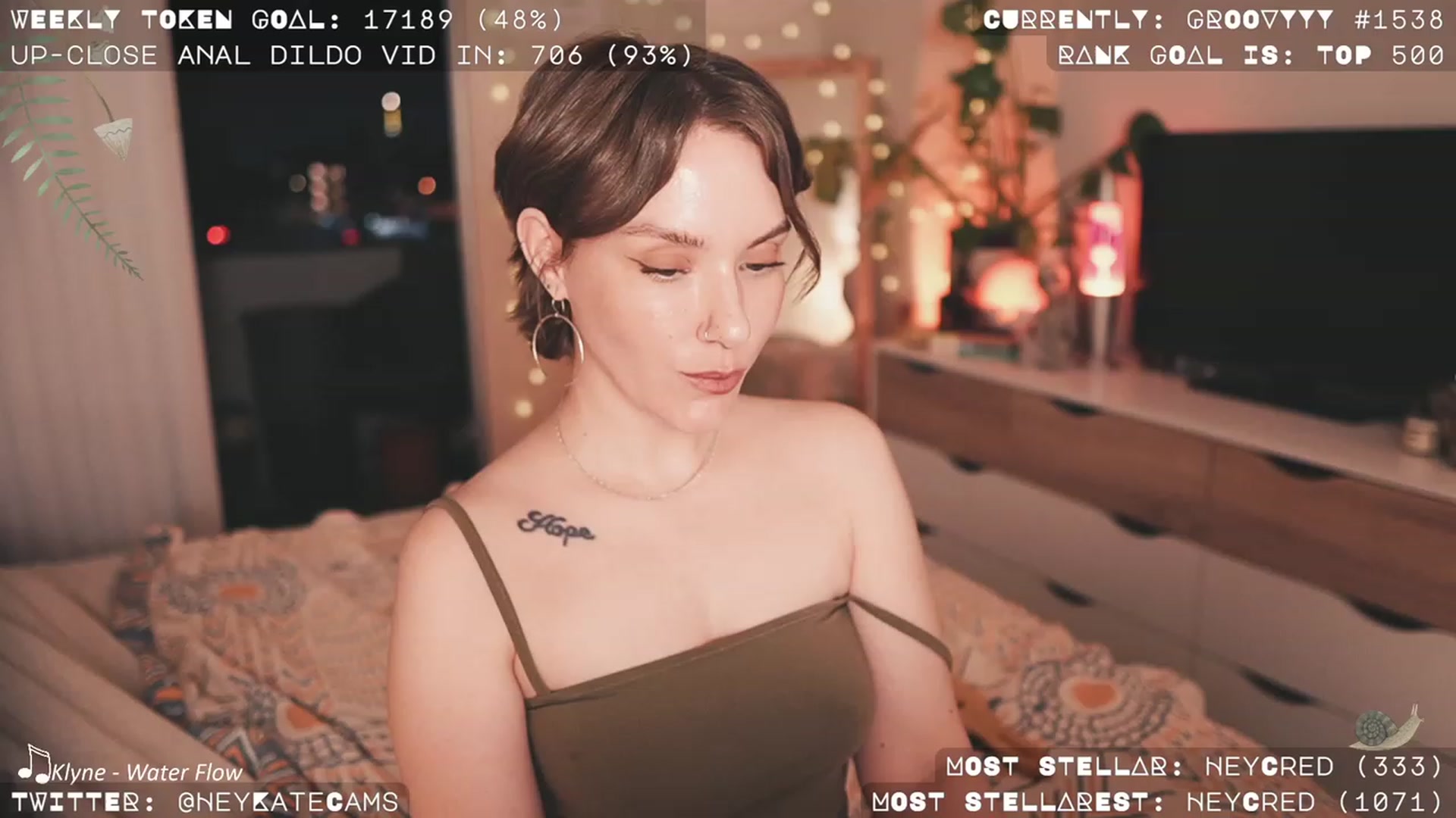 Gallery image thumbnail from HeyKate's myfreecams stream on, 10/13/2023, 03:18 image 5 of 20