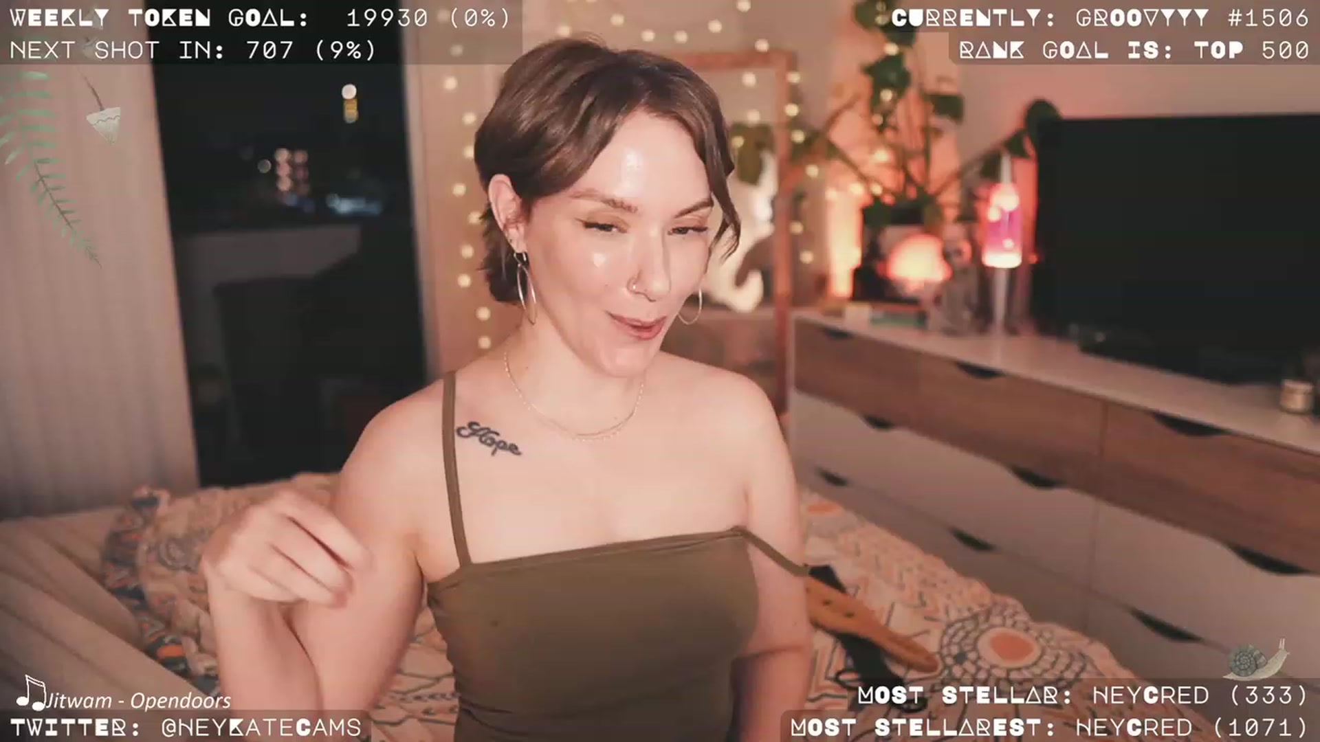 Gallery image thumbnail from HeyKate's myfreecams stream on, 10/13/2023, 03:18 image 14 of 20