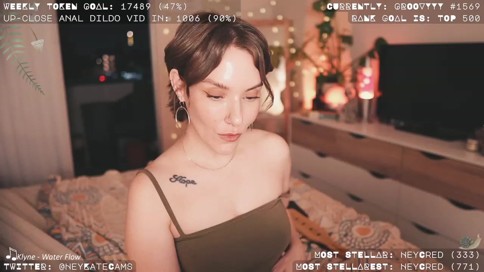 Gallery image thumbnail from HeyKate's myfreecams stream on, 10/13/2023, 03:18 image 4 of 20