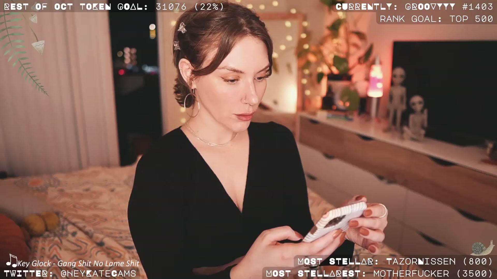 Gallery image thumbnail from HeyKate's myfreecams stream on, 10/22/2023, 06:49 image 12 of 20