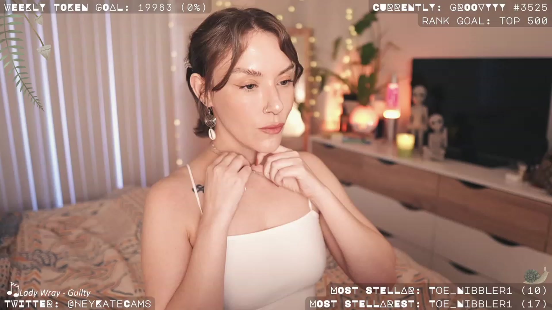 Gallery image thumbnail from HeyKate's myfreecams stream on, 11/02/2023, 01:39 image 9 of 20
