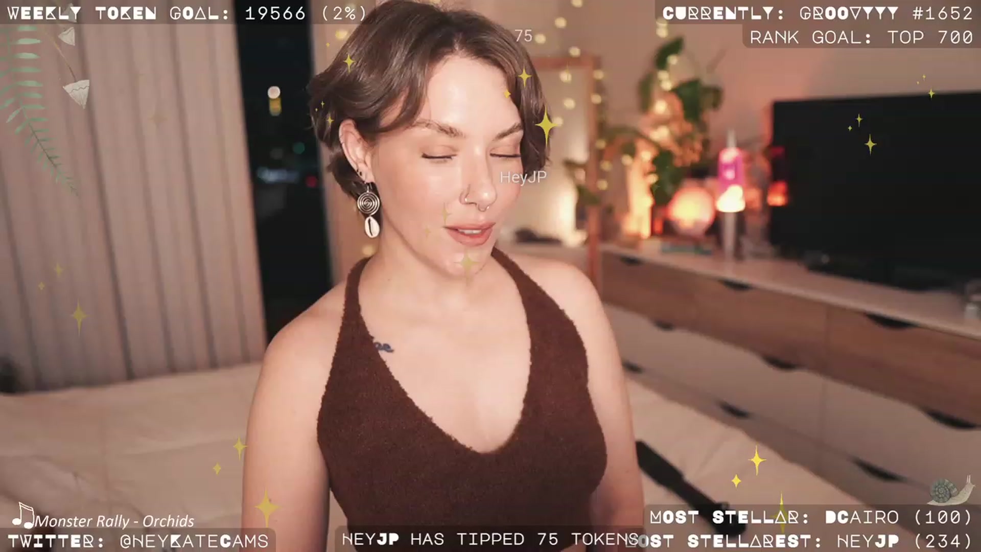 Gallery image thumbnail from HeyKate's myfreecams stream on, 11/10/2023, 03:50 image 8 of 20