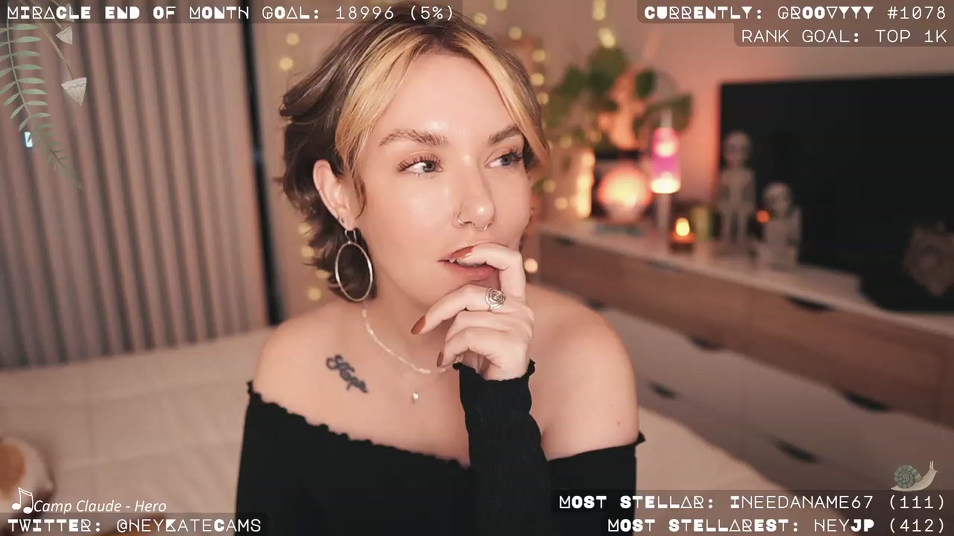Gallery image thumbnail from HeyKate's myfreecams stream on, 11/29/2023, 03:53 image 16 of 20