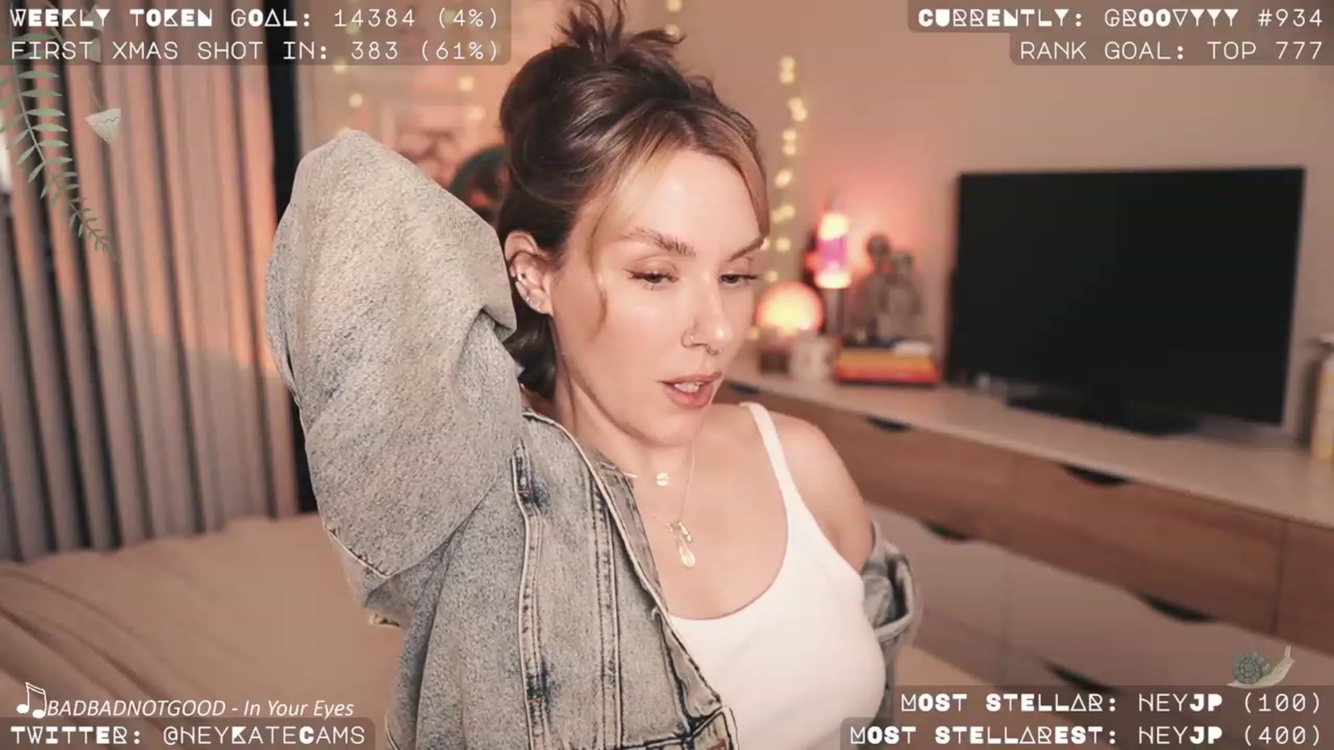 Gallery image thumbnail from HeyKate's myfreecams stream on, 12/13/2023, 06:28 image 1 of 20