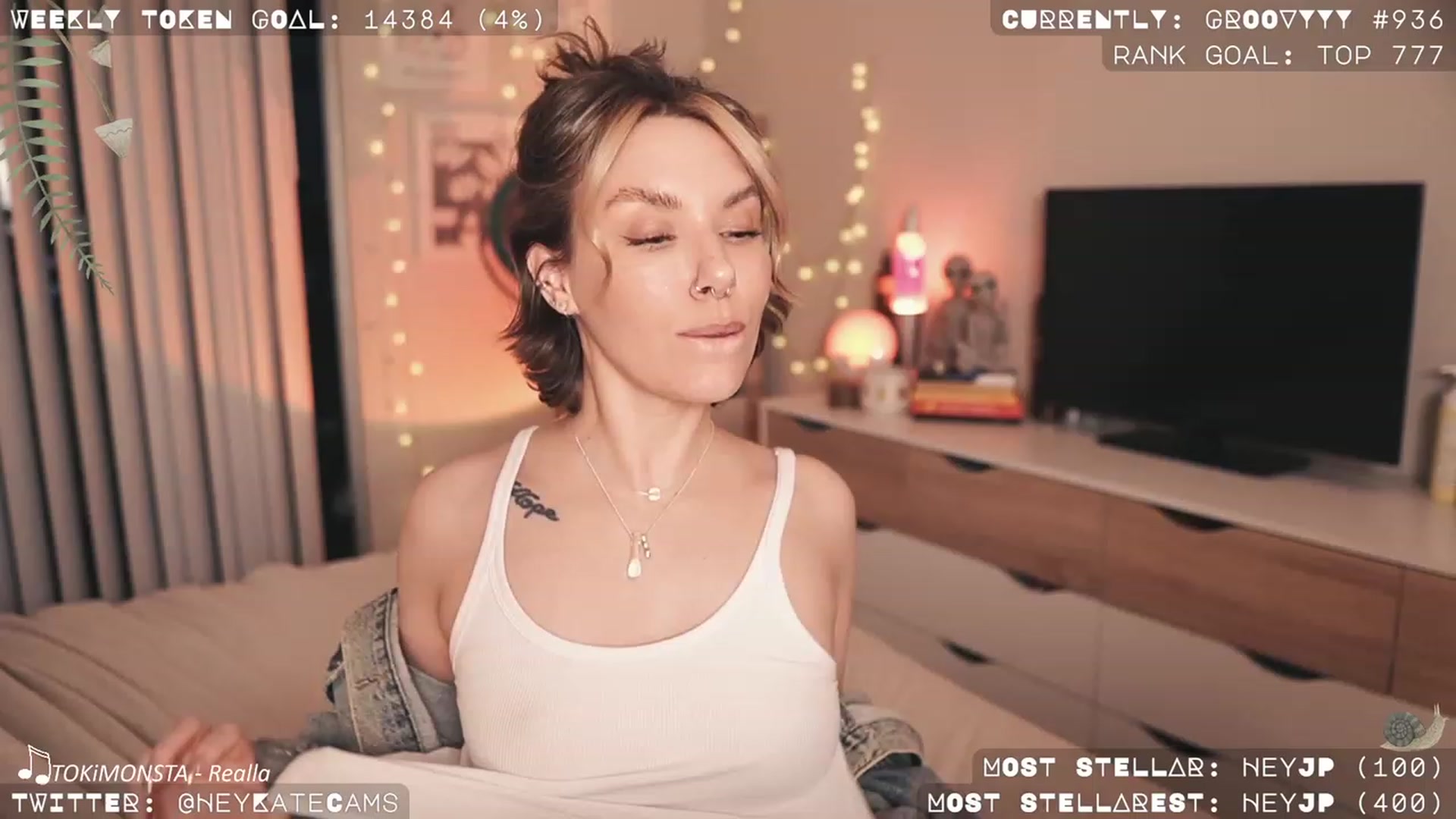 Gallery image thumbnail from HeyKate's myfreecams stream on, 12/13/2023, 06:28 image 9 of 20