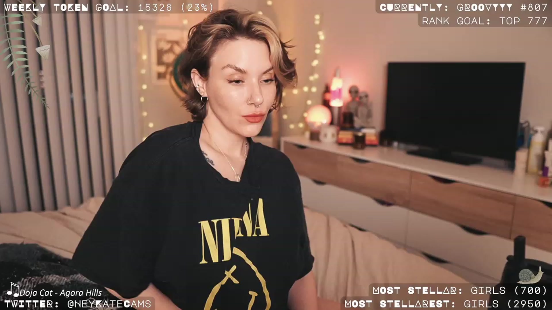 Gallery image thumbnail from HeyKate's myfreecams stream on, 12/21/2023, 09:50 image 6 of 20