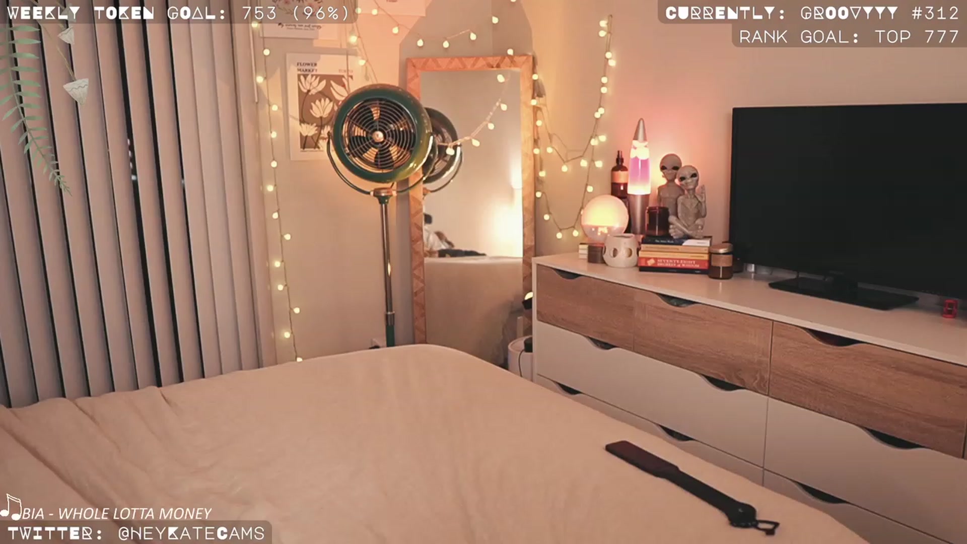 Gallery image thumbnail from HeyKate's myfreecams stream on, 01/01/2024, 10:30 image 15 of 20