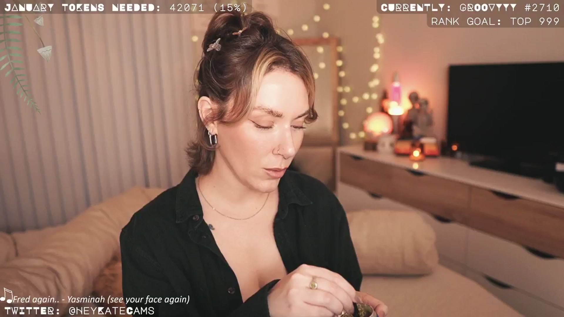 Gallery image thumbnail from HeyKate's myfreecams stream on, 01/19/2024, 05:19 image 1 of 20