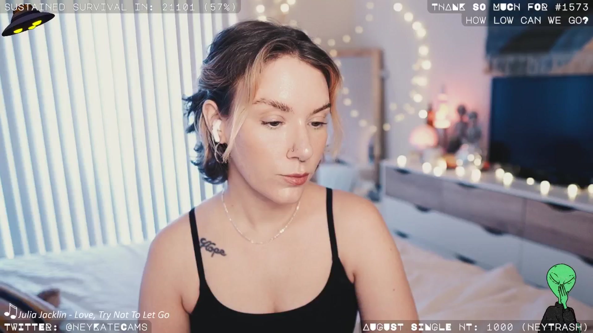 Gallery image thumbnail from HeyKate's myfreecams stream on, 08/27/2024, 22:33 image 17 of 20