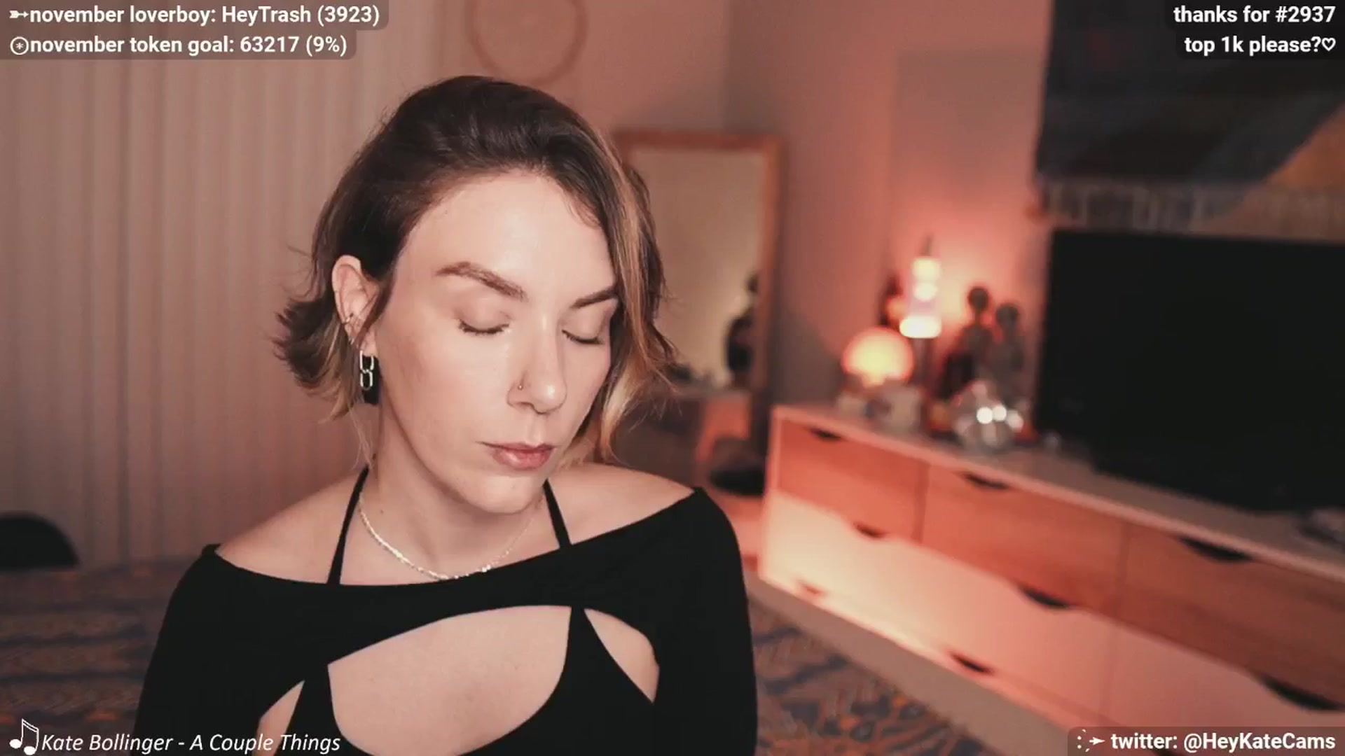 Gallery image thumbnail from HeyKate's myfreecams stream on, 11/14/2024, 01:55 image 17 of 20