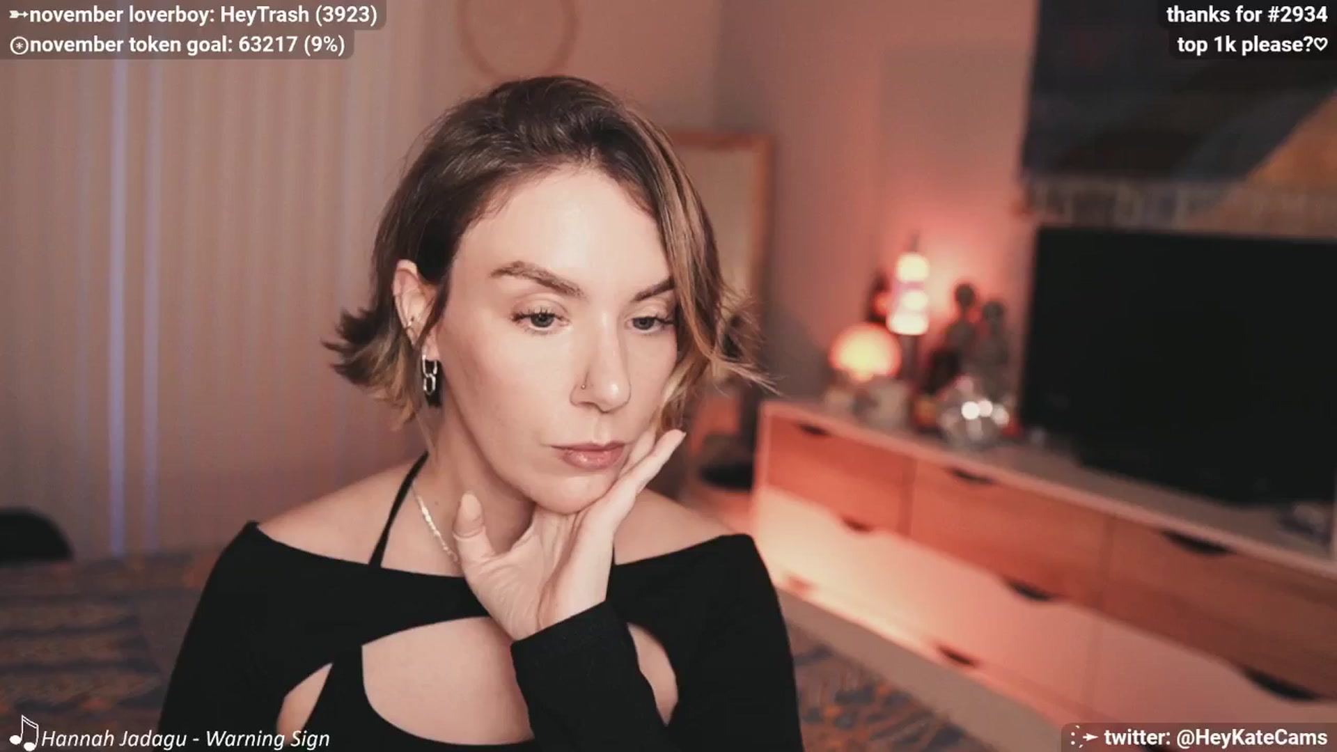 Gallery image thumbnail from HeyKate's myfreecams stream on, 11/14/2024, 01:55 image 7 of 20