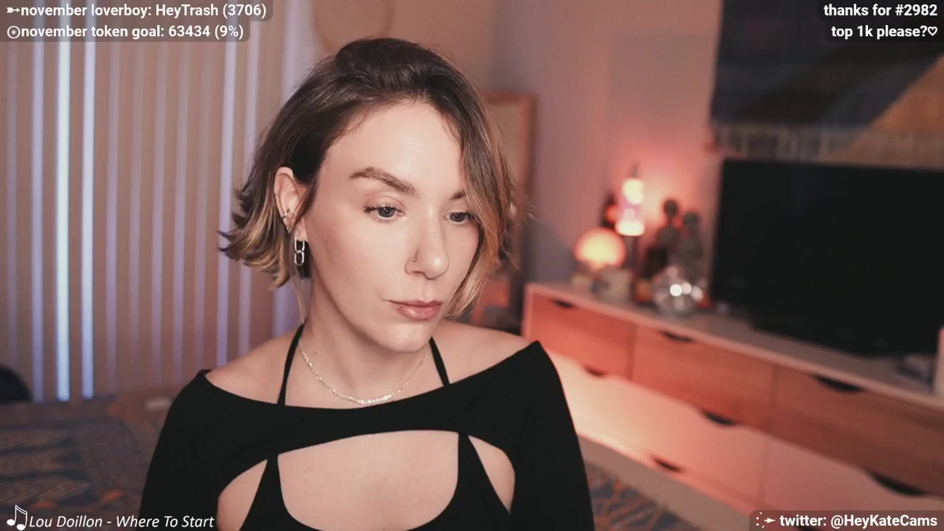 Gallery image thumbnail from HeyKate's myfreecams stream on, 11/14/2024, 01:55 image 1 of 20