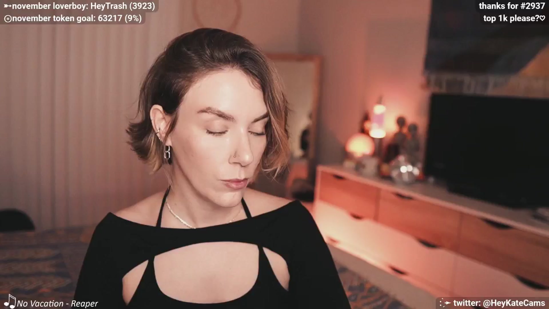 Gallery image thumbnail from HeyKate's myfreecams stream on, 11/14/2024, 01:55 image 14 of 20