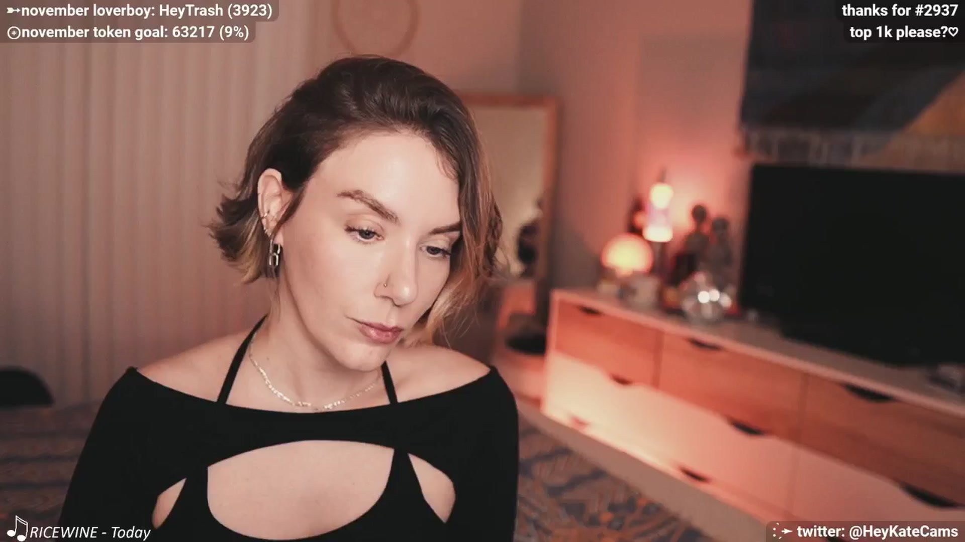 Gallery image thumbnail from HeyKate's myfreecams stream on, 11/14/2024, 01:55 image 20 of 20