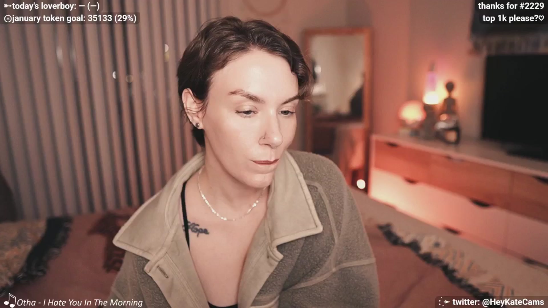Gallery image thumbnail from HeyKate's myfreecams stream on, 01/22/2025, 03:07 image 14 of 20
