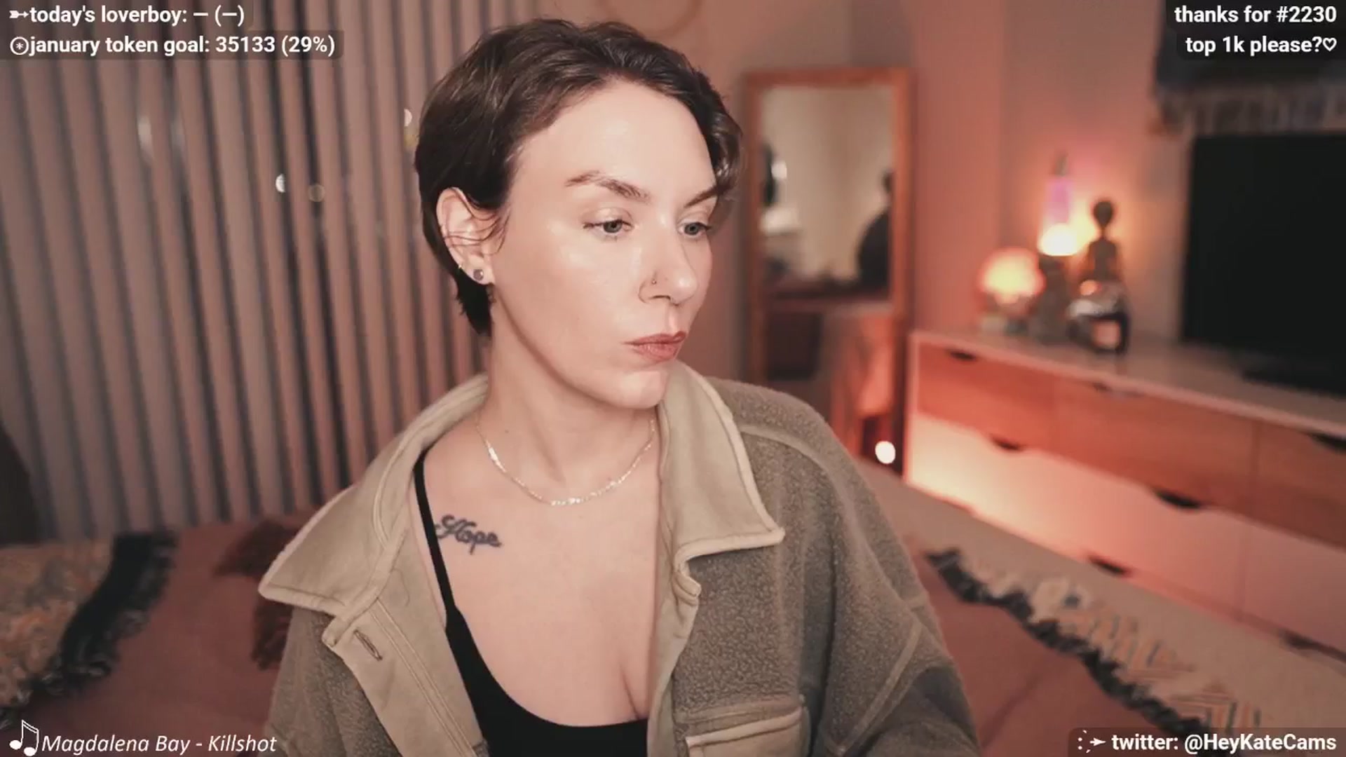 Gallery image thumbnail from HeyKate's myfreecams stream on, 01/22/2025, 03:07 image 18 of 20