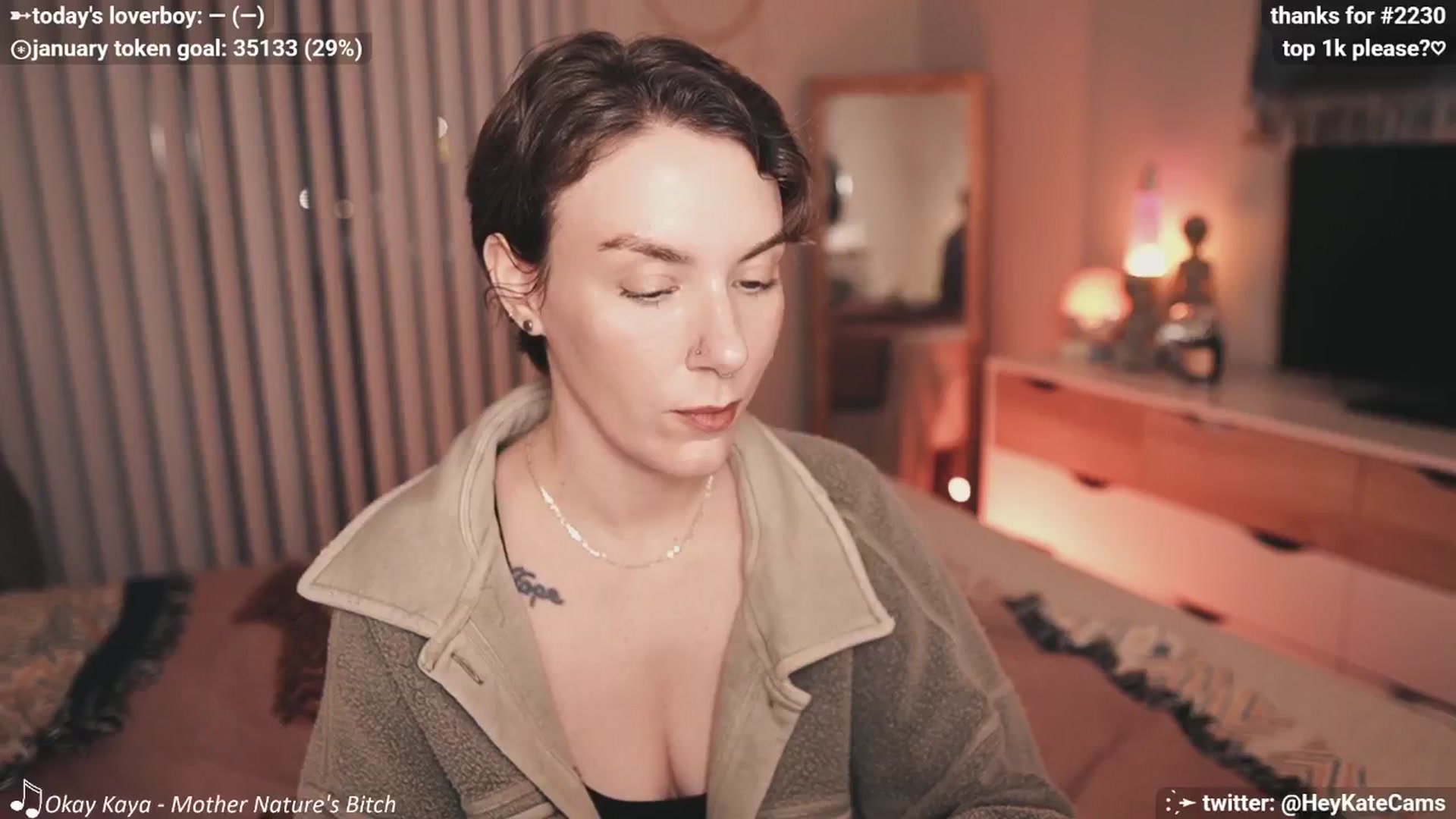 Gallery image thumbnail from HeyKate's myfreecams stream on, 01/22/2025, 03:07 image 11 of 20