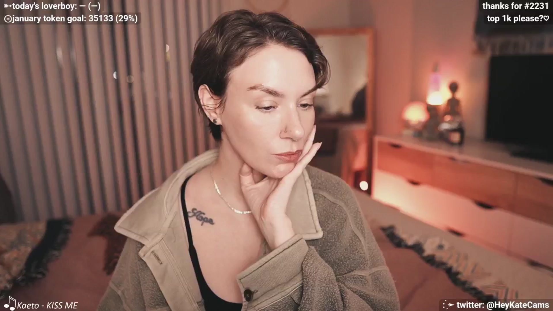 Gallery image thumbnail from HeyKate's myfreecams stream on, 01/22/2025, 03:07 image 17 of 20