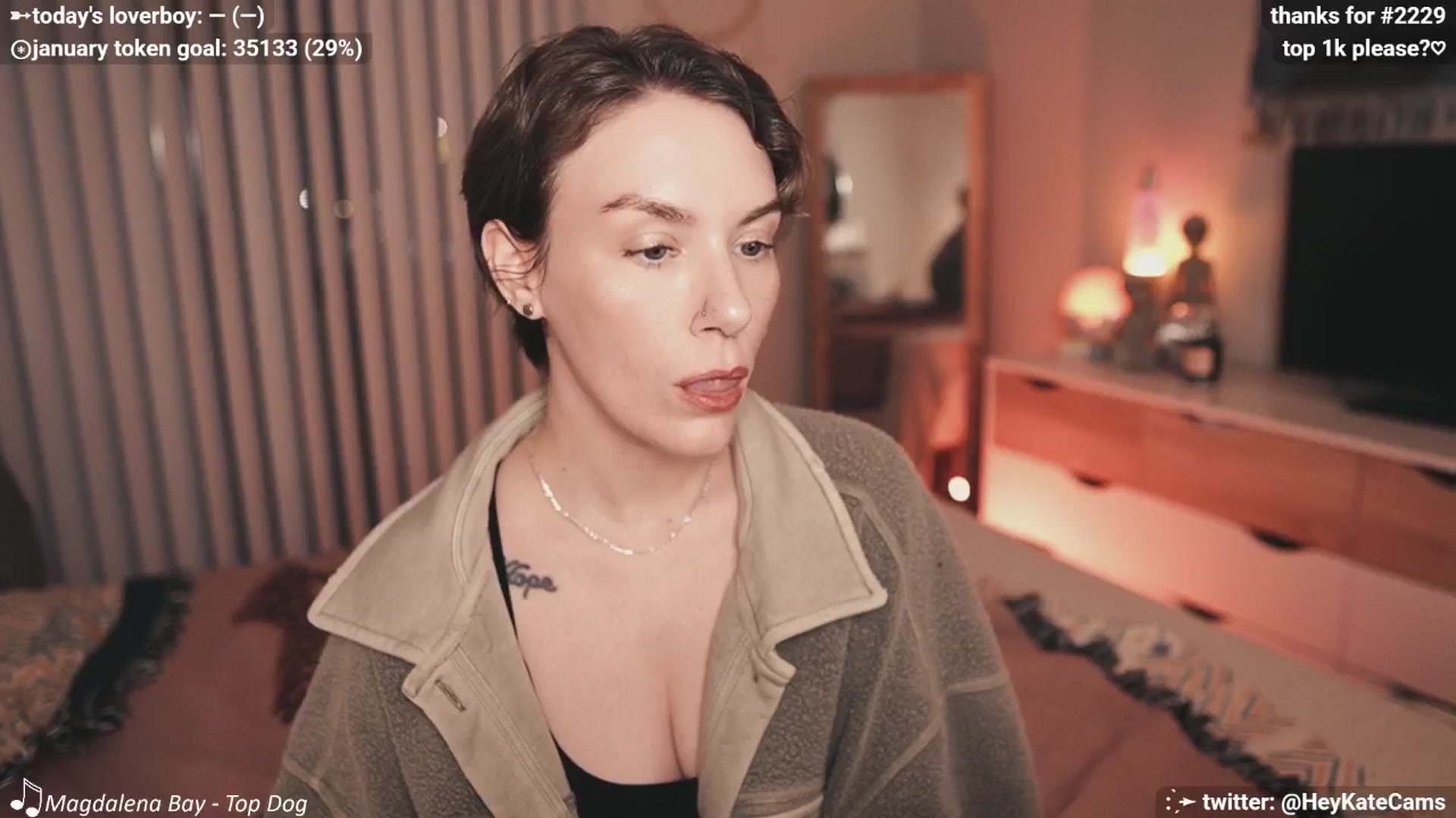 Gallery image thumbnail from HeyKate's myfreecams stream on, 01/22/2025, 03:07 image 9 of 20