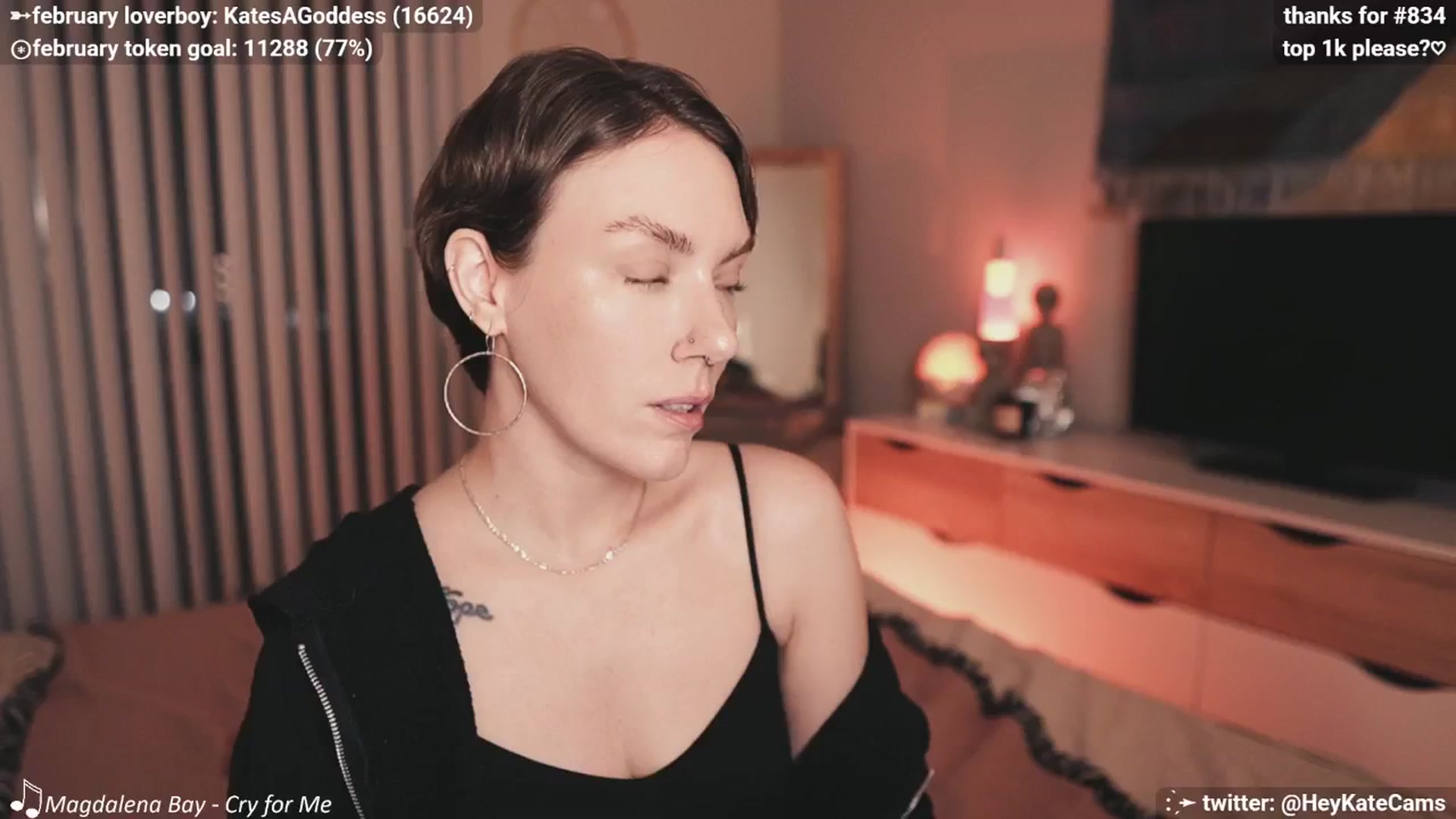 Gallery image thumbnail from HeyKate's myfreecams stream on, 02/19/2025, 04:09 image 9 of 20
