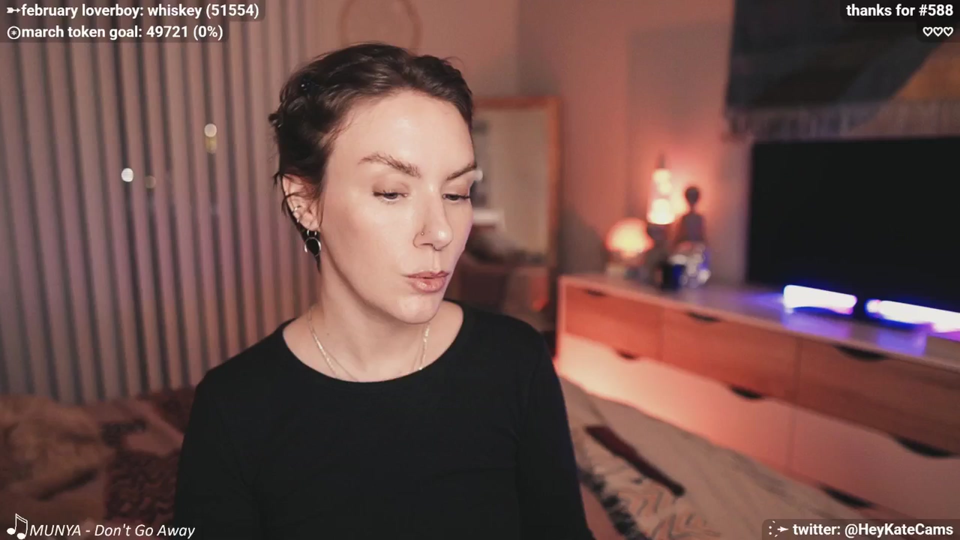Gallery image thumbnail from HeyKate's myfreecams stream on, 03/01/2025, 03:16 image 14 of 20
