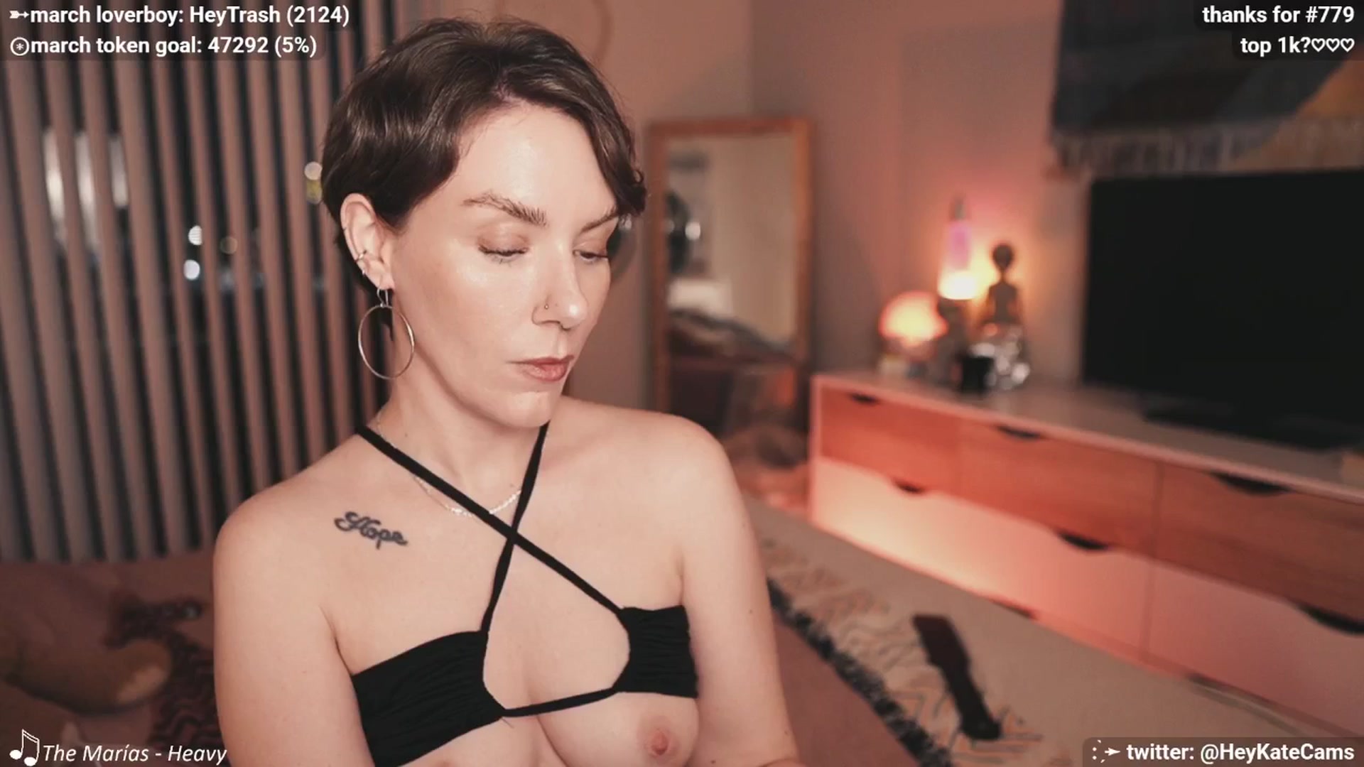 Gallery image thumbnail from HeyKate's myfreecams stream on, 03/02/2025, 03:34 image 9 of 20