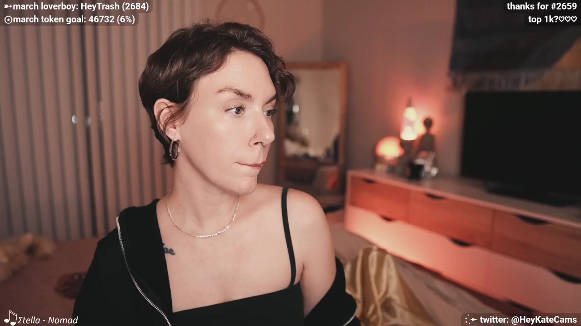 Gallery image thumbnail from HeyKate's myfreecams stream on, 03/06/2025, 03:04 image 16 of 20