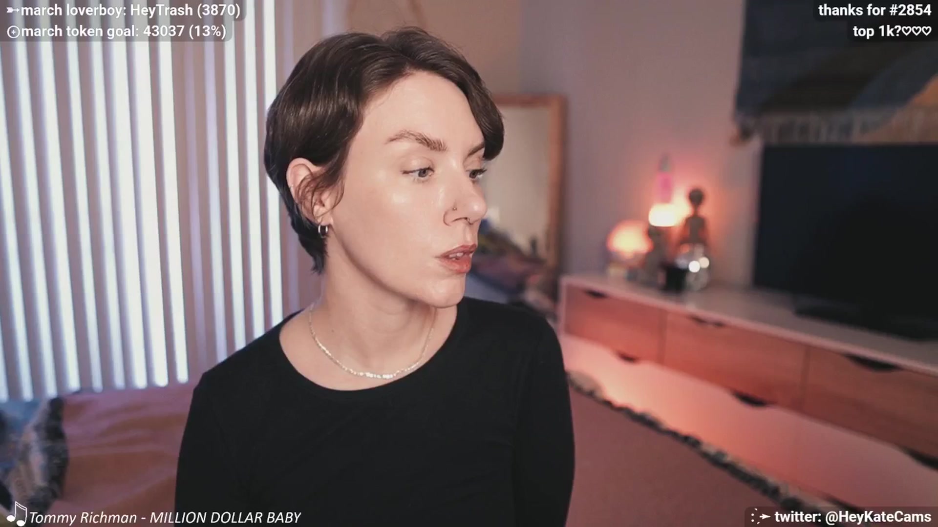 Gallery image thumbnail from HeyKate's myfreecams stream on, 03/13/2025, 24:19 image 8 of 20