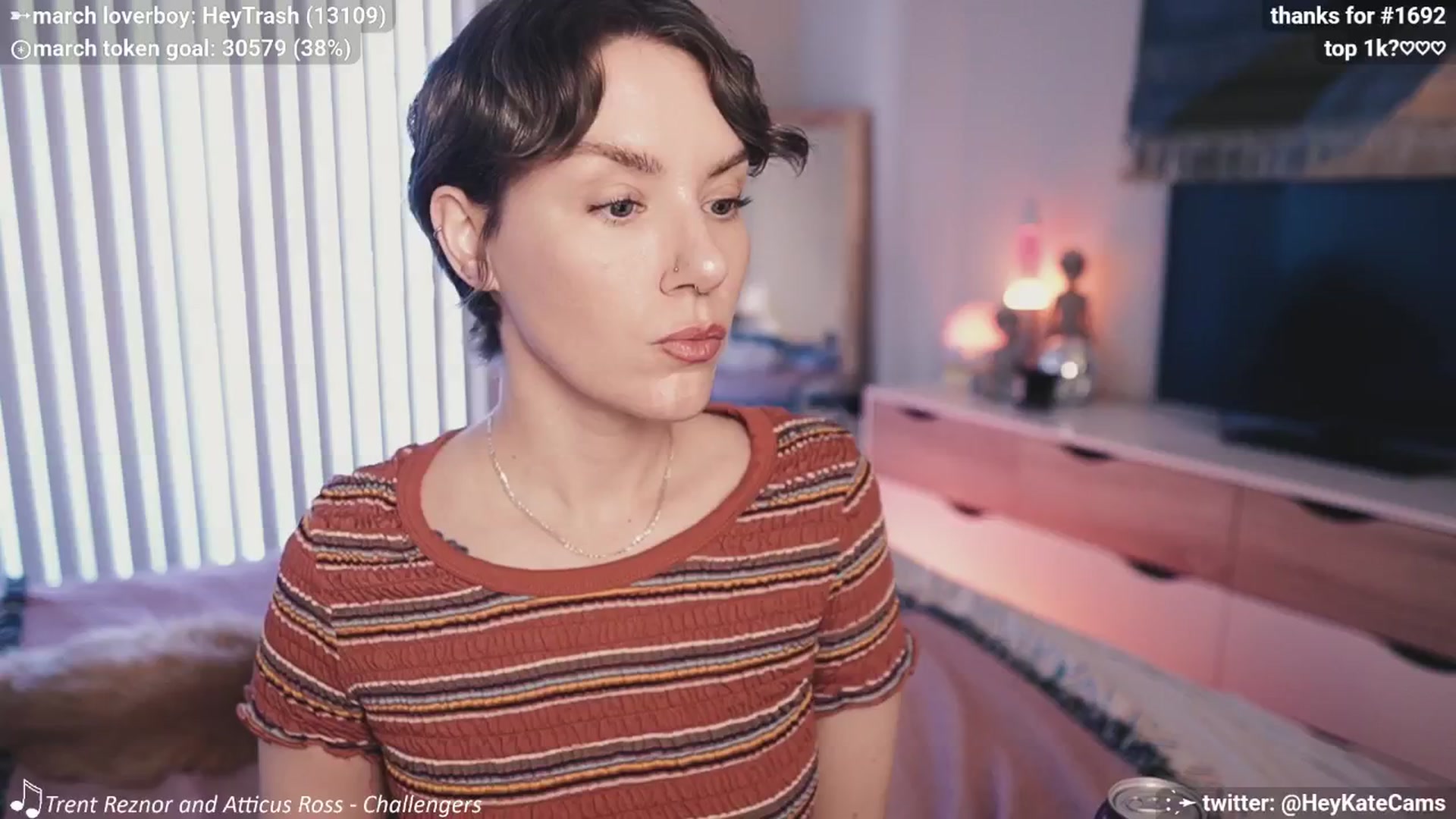 Gallery image thumbnail from HeyKate's myfreecams stream on, 03/19/2025, 24:43 image 6 of 20