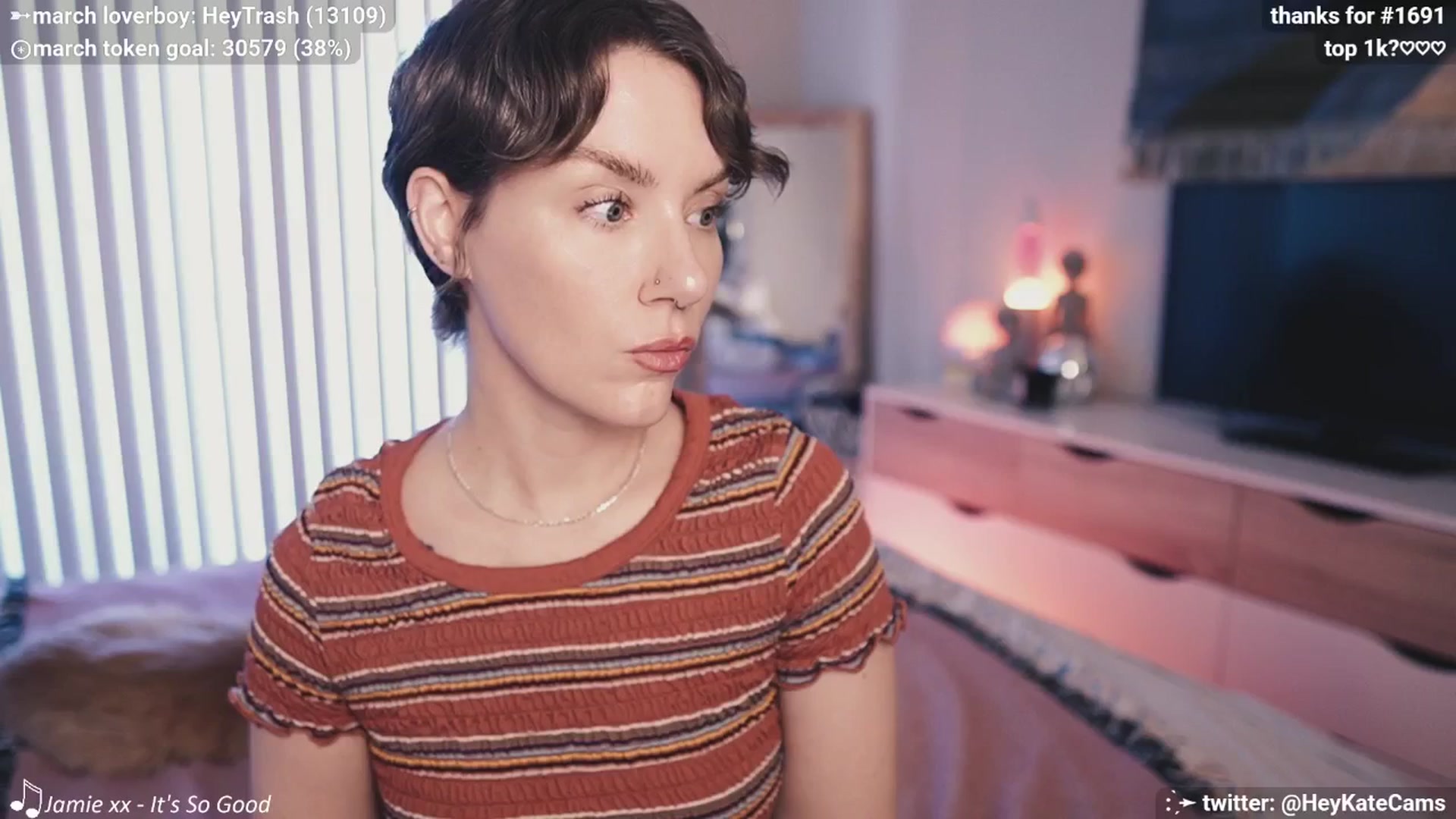 Gallery image thumbnail from HeyKate's myfreecams stream on, 03/19/2025, 24:43 image 1 of 20