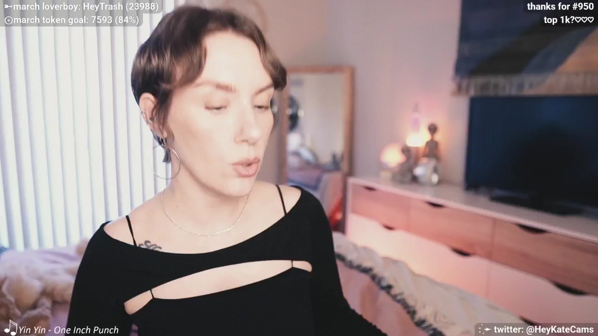 Gallery image thumbnail from HeyKate's myfreecams stream on, 03/23/2025, 03:39 image 2 of 20