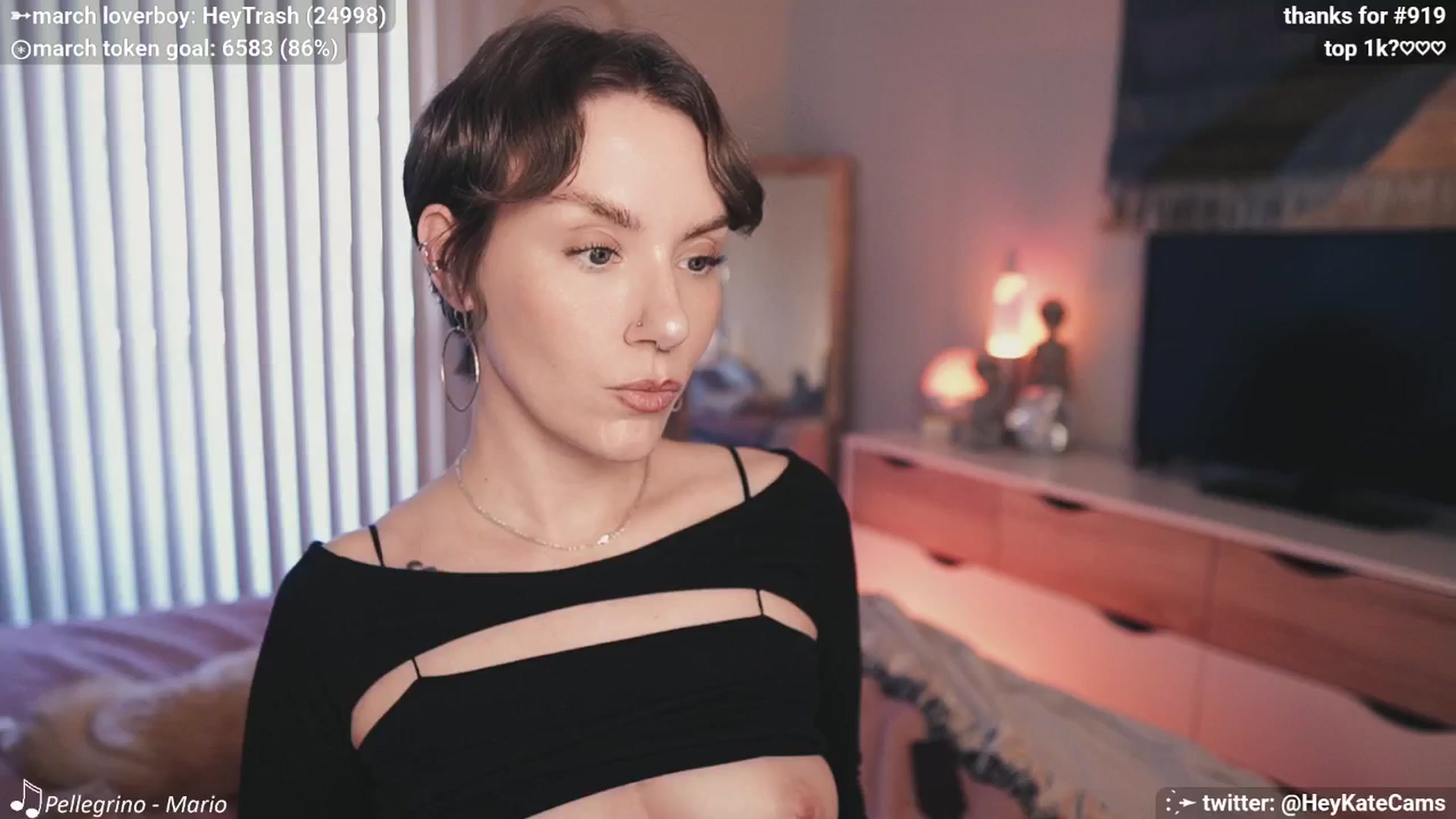 Gallery image thumbnail from HeyKate's myfreecams stream on, 03/23/2025, 03:39 image 4 of 20