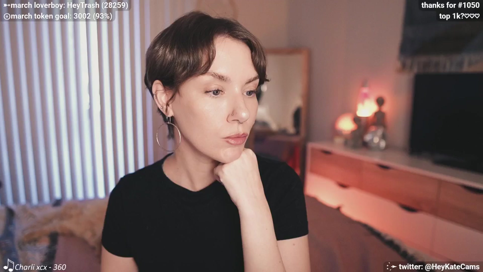 Gallery image thumbnail from HeyKate's myfreecams stream on, 03/28/2025, 01:51 image 12 of 20