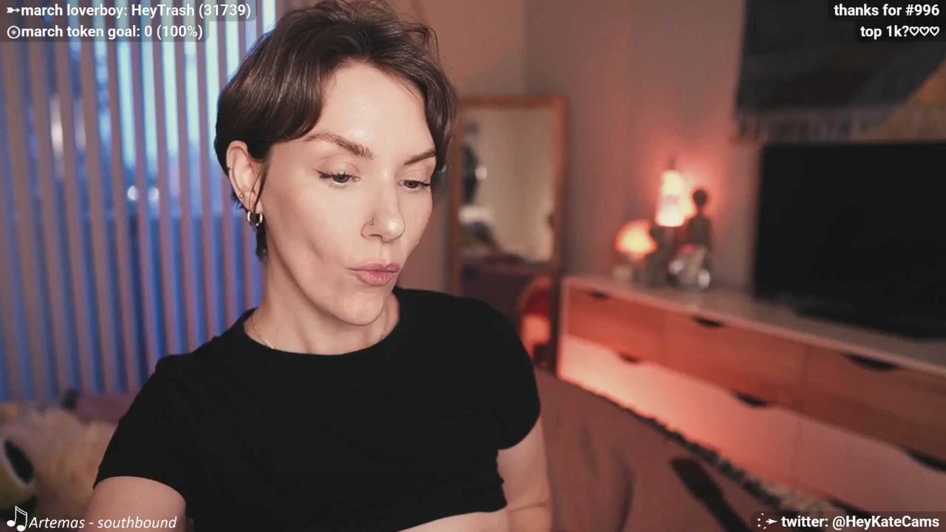 Gallery image thumbnail from HeyKate's myfreecams stream on, 03/29/2025, 02:42 image 16 of 20